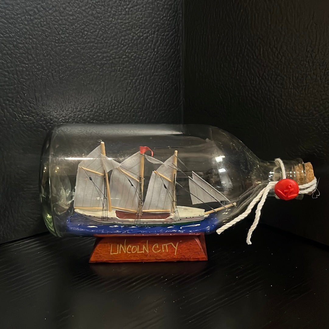 Ship in a Bottle Windjammer 7"