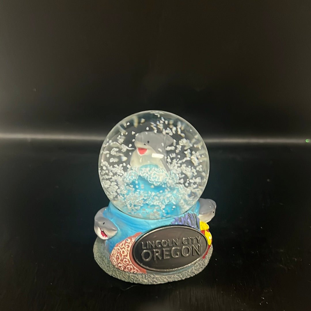 Shark 45 mm Snow Globe