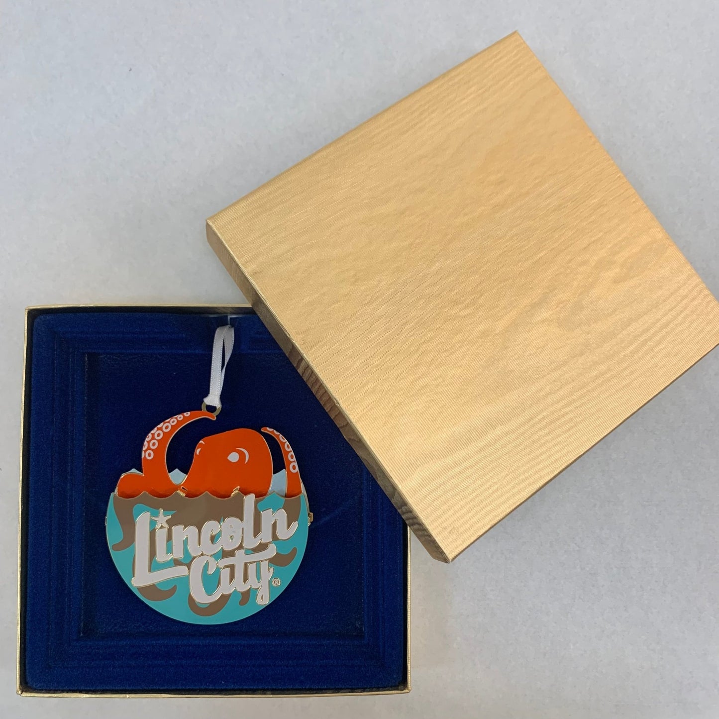Ornament -Logo for "Lincoln City"