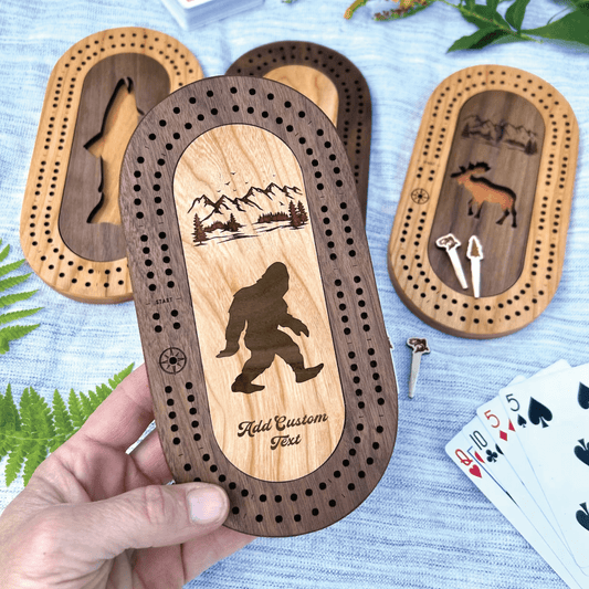 Wildlife Mini Travel Cribbage Board & Custom Pegs Set: Bigfoot