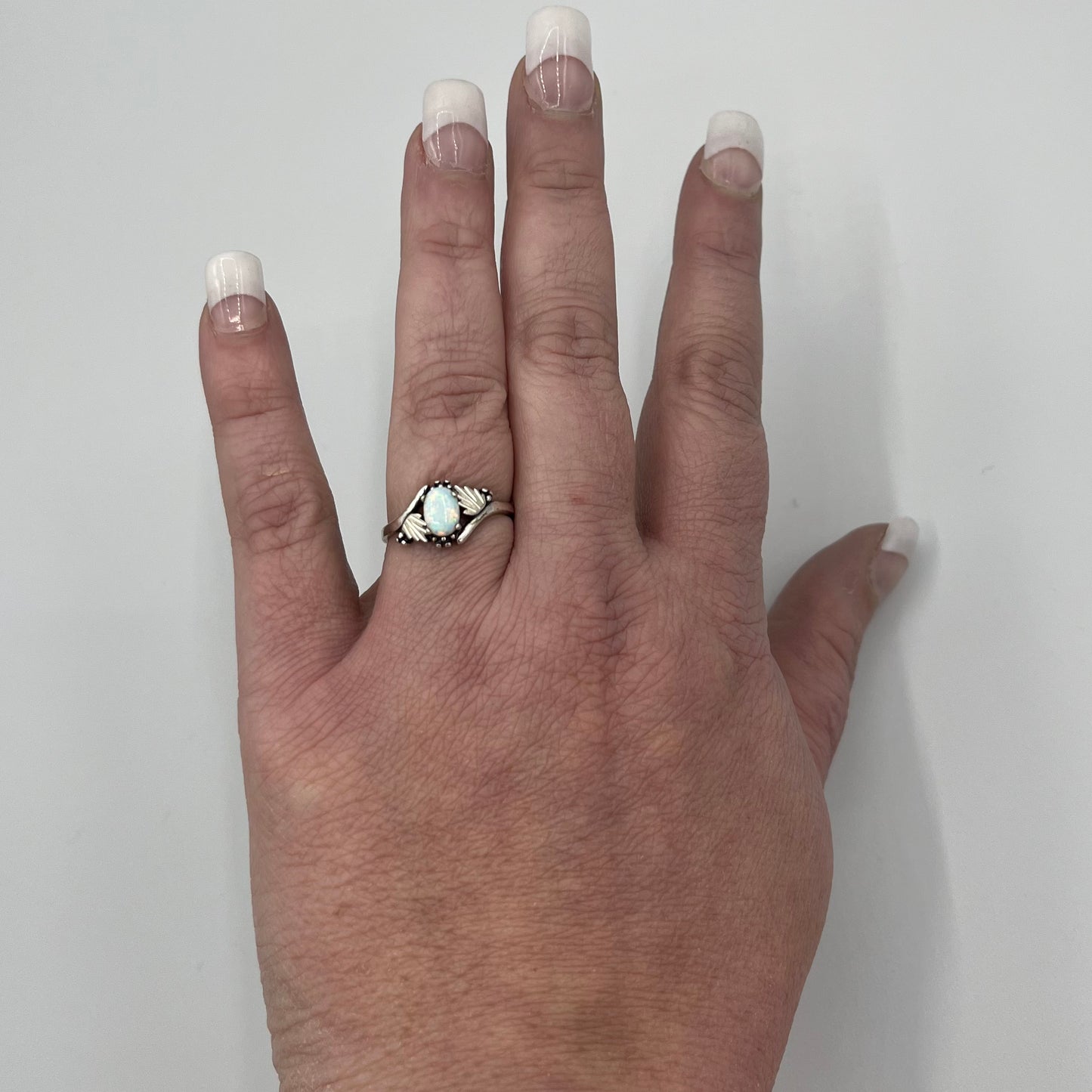 Ring White Opal SRO605