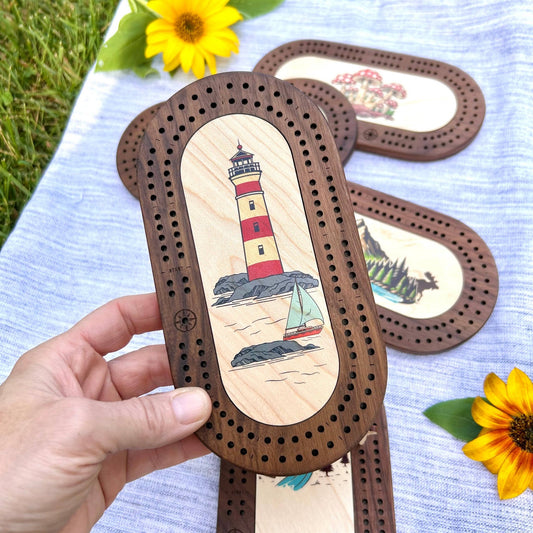 Cribbage Board - Lighthouse Light Maple Inner Walnut Outer