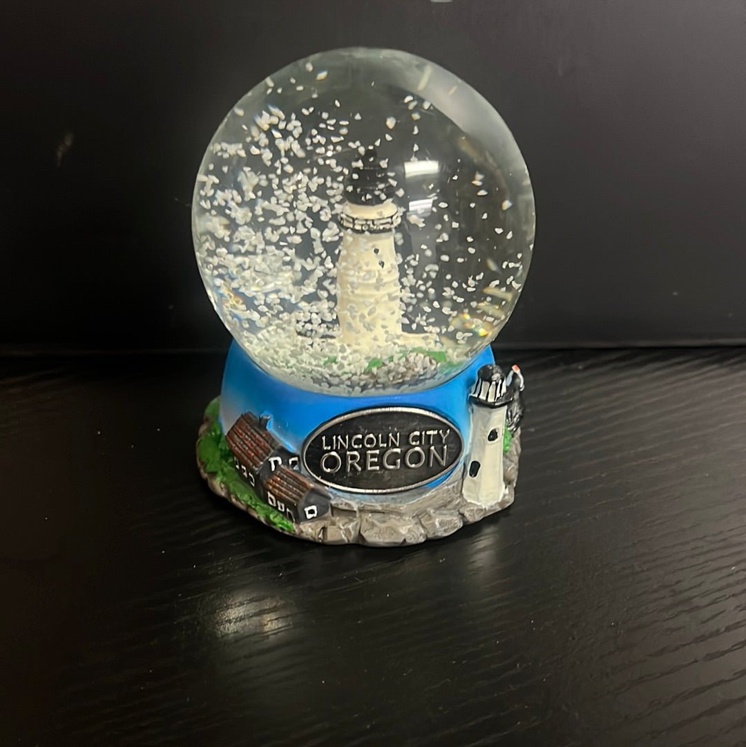 Lighthouse 65mm Snow Globe