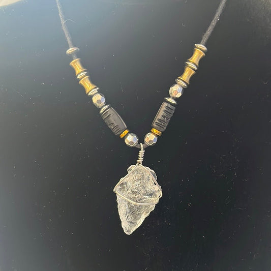 Necklace Quartz Arrowhead With Gold Beads