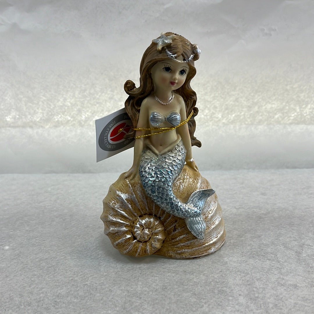 Figurine - Sitting Mermaid on Shell
